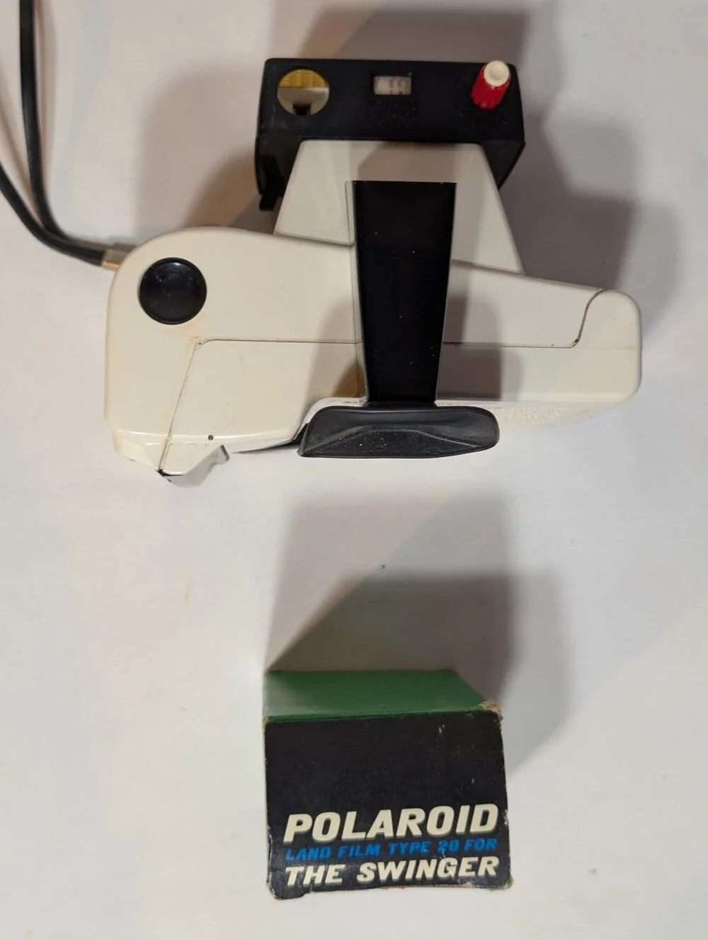 Vintage Polaroid Swinger Model 20 Instant Film Land Camera W Film & Leather Case